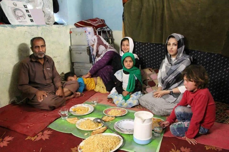 ” بســـاطة العيش اجمل مافي الحيـــــاة “